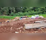 Descarte irregular de lixo se tornou frequenta nesta região de Arapongas