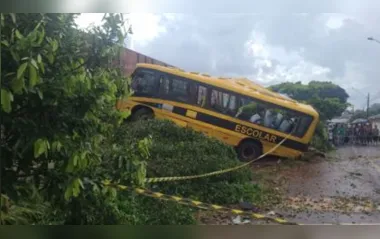 Acidente envolvendo um ônibus e um trem foi registrado em Jandaia do Sul