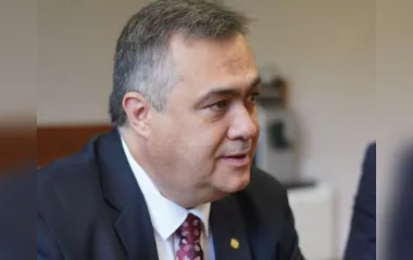 Deputado federal grava sobre compromisso com Paraná; assista