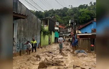 Lula viaja a São Paulo para visitar áreas afetadas por temporais