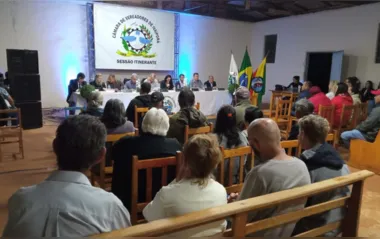 Vereadores de Ivaiporã realizam sessão no distrito de Santa Bárbara