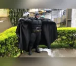 Davi Laurindo, 43 anos, é o Batman de Apucarana