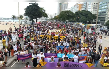 Marcha de Mulheres Negras toma conta de Copacabana