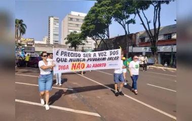 Grupo realizou manifestação durante o feriado