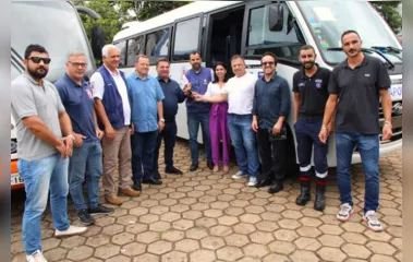 Arapongas recebe micro-ônibus para fortalecer atendimentos em saúde
