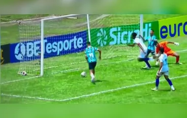 Com gol de apucaranense, Grêmio goleia na estreia da Copa São Paulo