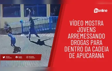 Vídeo mostra dupla arremessando drogas para dentro de cadeia