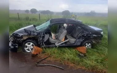 O motorista do carro de 43 anos não teve ferimentos