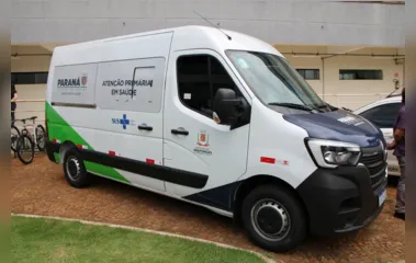 Saúde de Arapongas adquire nova van para transporte de pacientes