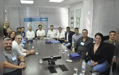 Fomento Paraná recebe executivo de agências de fomento e do Sebrae