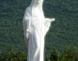 Norte-americana se declara Virgem Maria