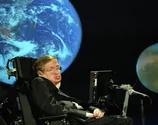 Stephen Hawking previu fim do universo 2 semanas antes de morrer