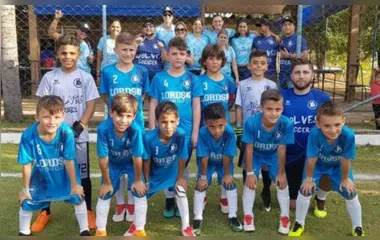 Equipe sub-9 do Wolves Soccer que competiu no ano passado na Dani Cup |  Foto: Divulgação