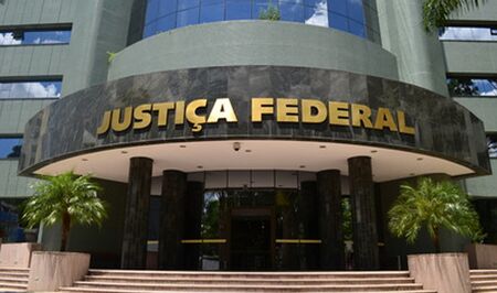 Trânsito no entorno da Justiça Federal em Curitiba vai ser desviado por conta do interrogatório de Lula - Foto: Reprodução/Arquivo