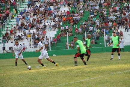 O Torneio do Trabalhador de Futebol em Arapongas vem sendo desenvolvido em quatro categorias - Foto: TNonline