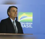 Bolsonaro ataca Globo e Witzel e nega envolvimento no caso Marielle