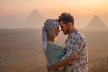 Katy Perry e Orlando Bloom em viagem ao Egito – Foto: Reprodução/Instagram