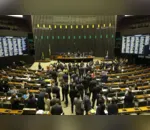 Câmara conclui votação de PEC que cria polícias penais