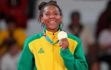 Judoca brasileira é suspensa por 2 anos após ser pega no doping e vai recorrer à CAS