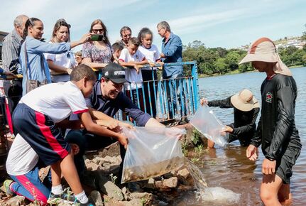 Prefeitura inicia processo de repovoamento de rios de Apucarana