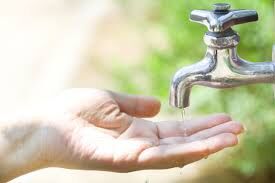 Abastecimento de água é interrompido em razão de obras da Sanepar. (Foto: Reprodução)
