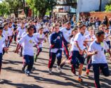 Corrida de rua reúne 400 crianças das escolas municipais no Jardim Ponta Grossa
